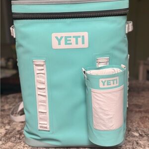 Rare Yeti BackFlip 24 Aquifer Blue Discontinued Limited Edition Color